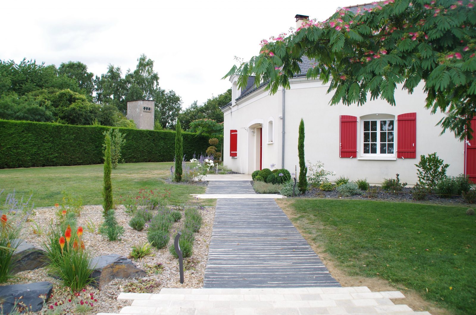 Conception des bordures et allées de jardin