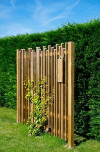 Construction décorative : support plante grimpante